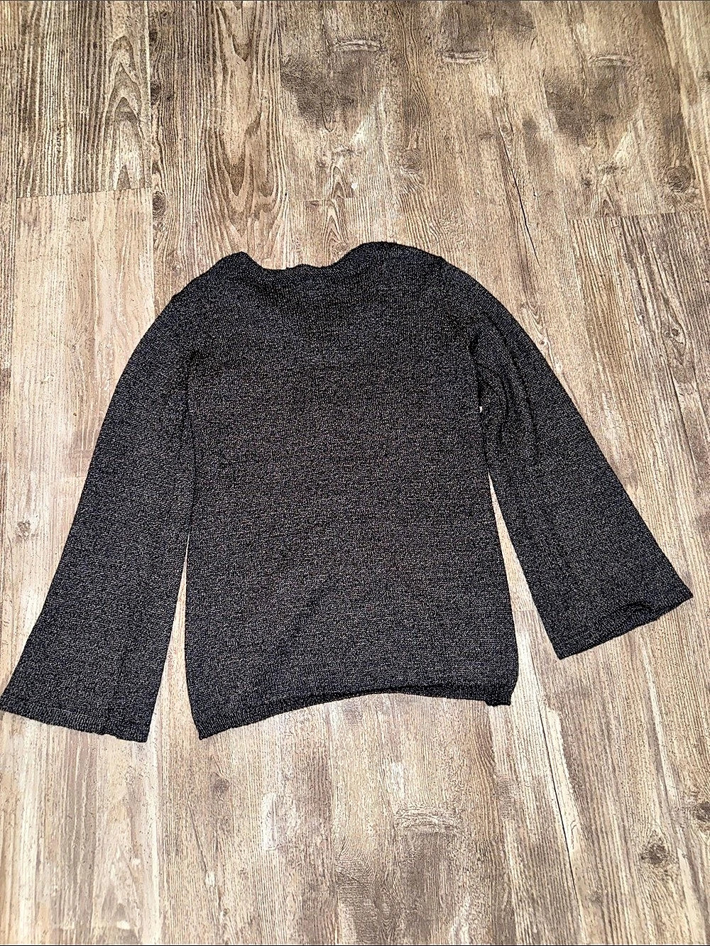 GILLI Women's Black Sweater Size Large Like New